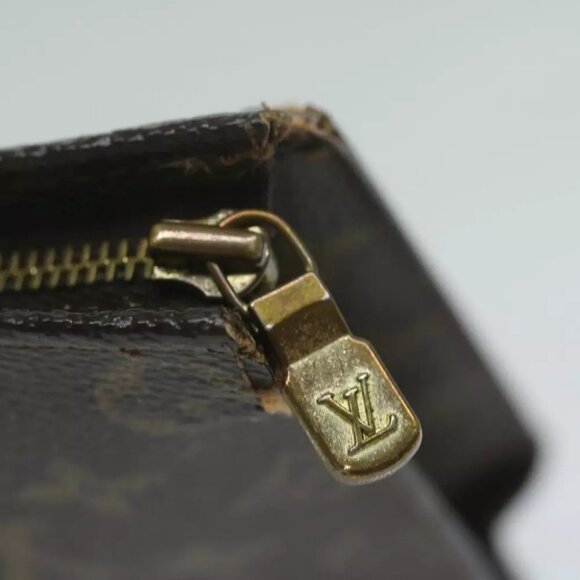 LOUIS VUITTON Monogram Poche Toilette 26 Pouch M47542 LV Auth 64042 - Picture 8 of 12